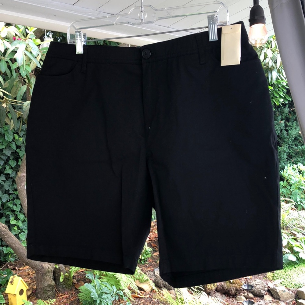 cj banks black cotton blend shorts size 14W